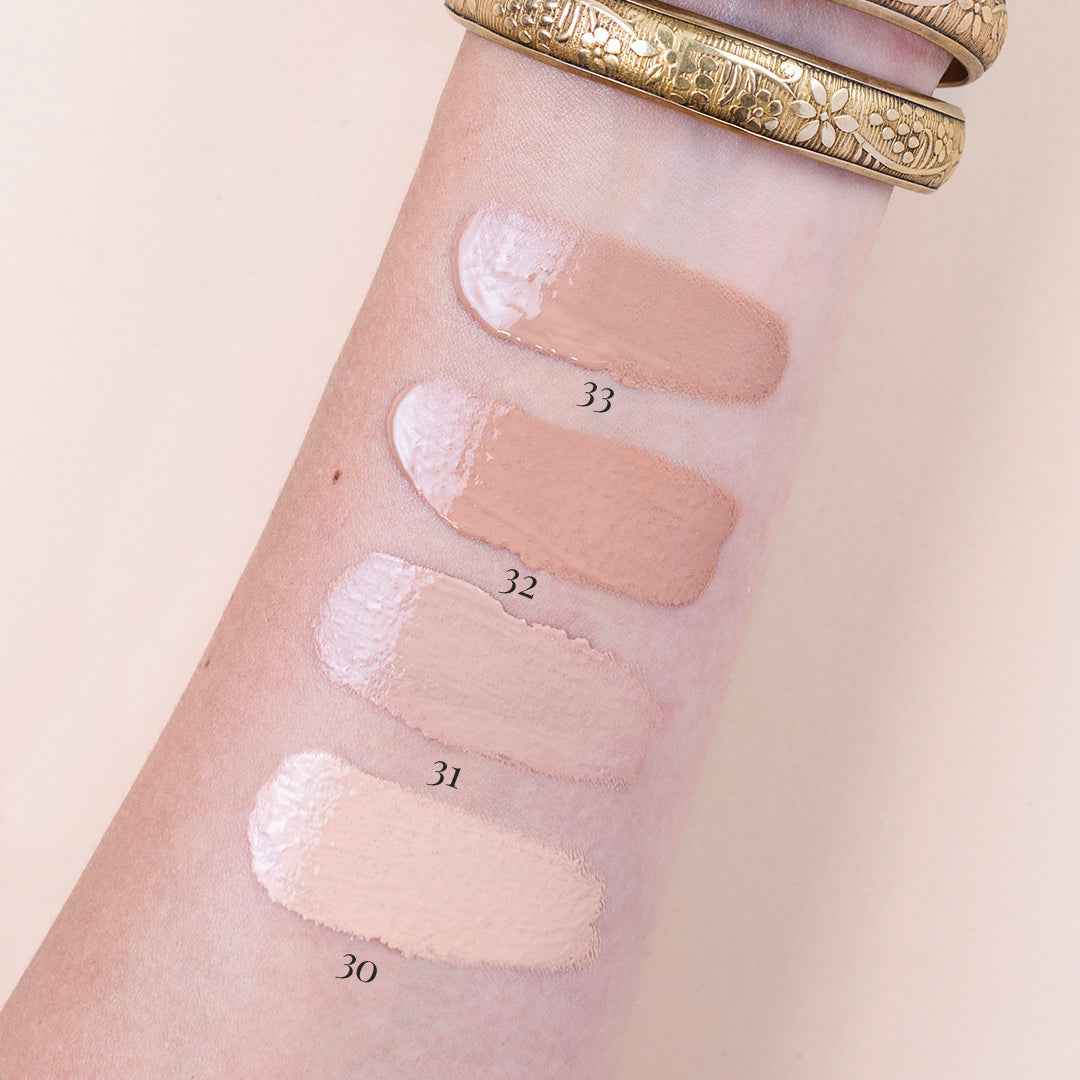 LIFTING EFFECT FOUNDATION Fondotinta perfezionante effetto anti-age con estratto di centella asiatica e vitamina E - Erboristeria Il Miglio Verde
